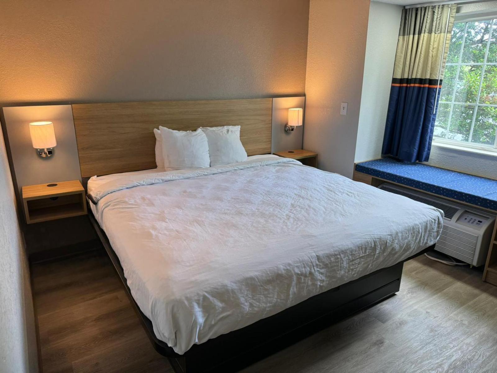 Microtel By Wyndham Hotel Winston-Salem