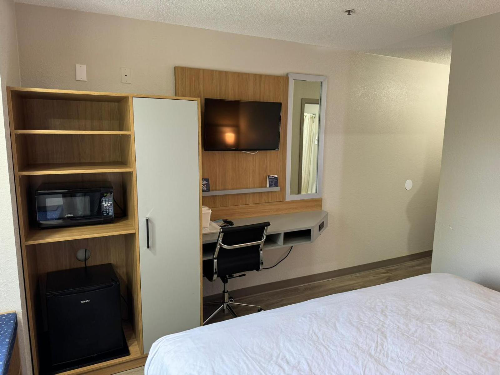 Microtel By Wyndham Hotel Winston-Salem